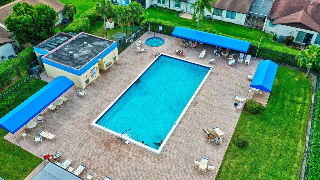 5220 Las Verdes Circle - Photo 24