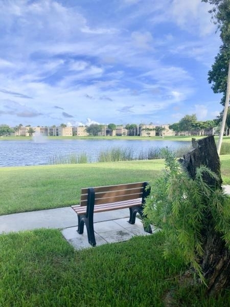 5220 Las Verdes Circle - Photo 22