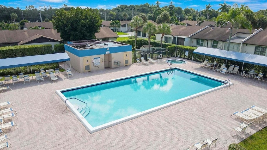 5220 Las Verdes Circle - Photo 25