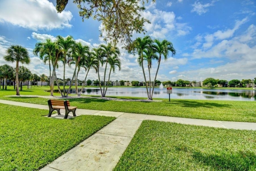 5220 Las Verdes Circle - Photo 21