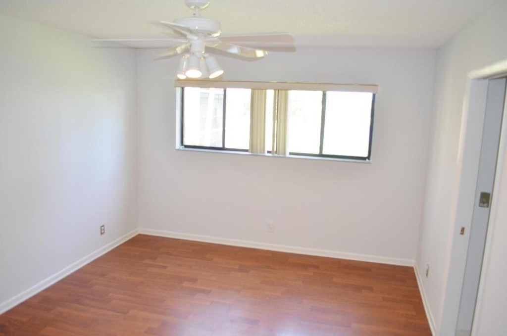 5220 Las Verdes Circle - Photo 12