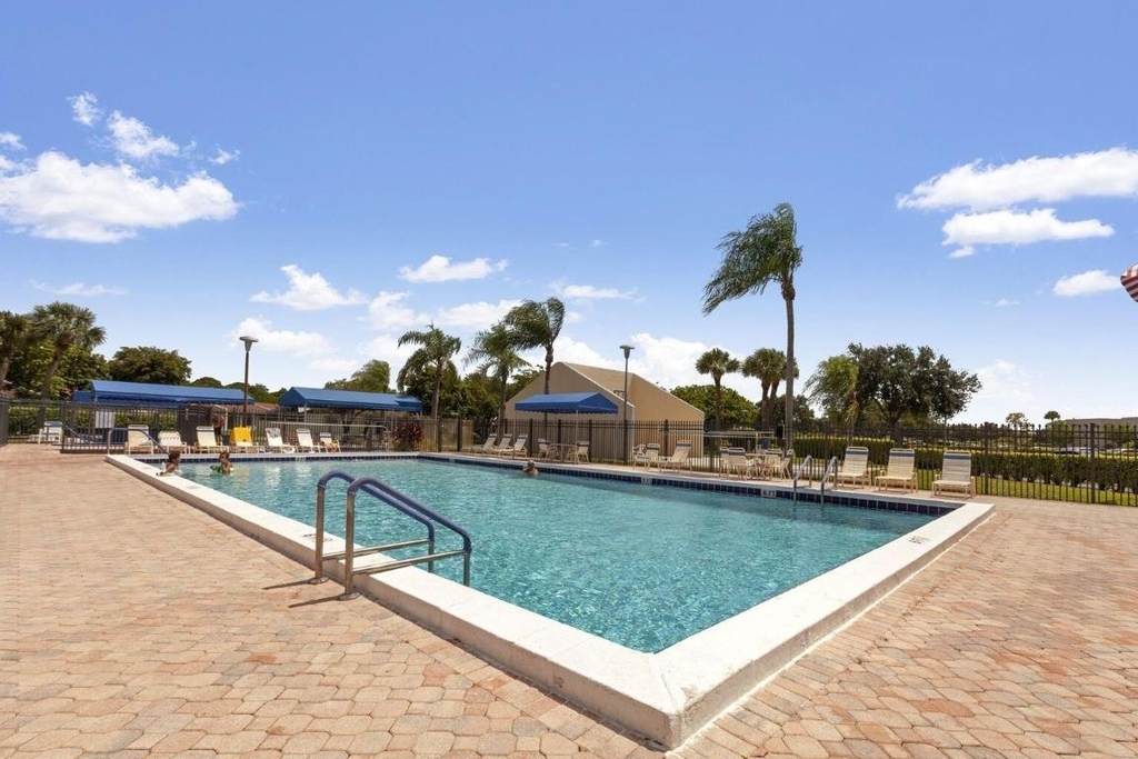 5220 Las Verdes Circle - Photo 26