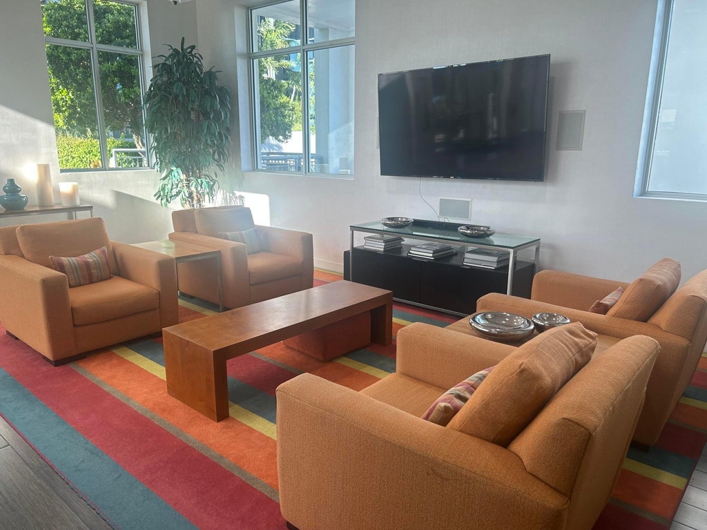 300 S Australian Avenue - Photo 4