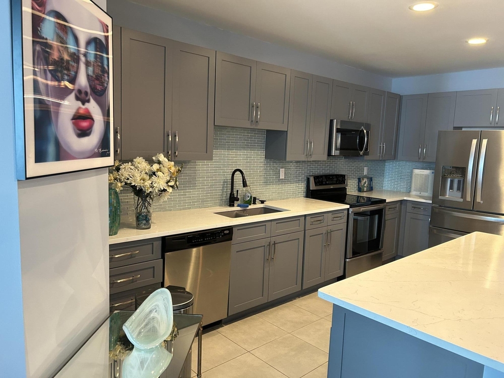 300 S Australian Avenue - Photo 9