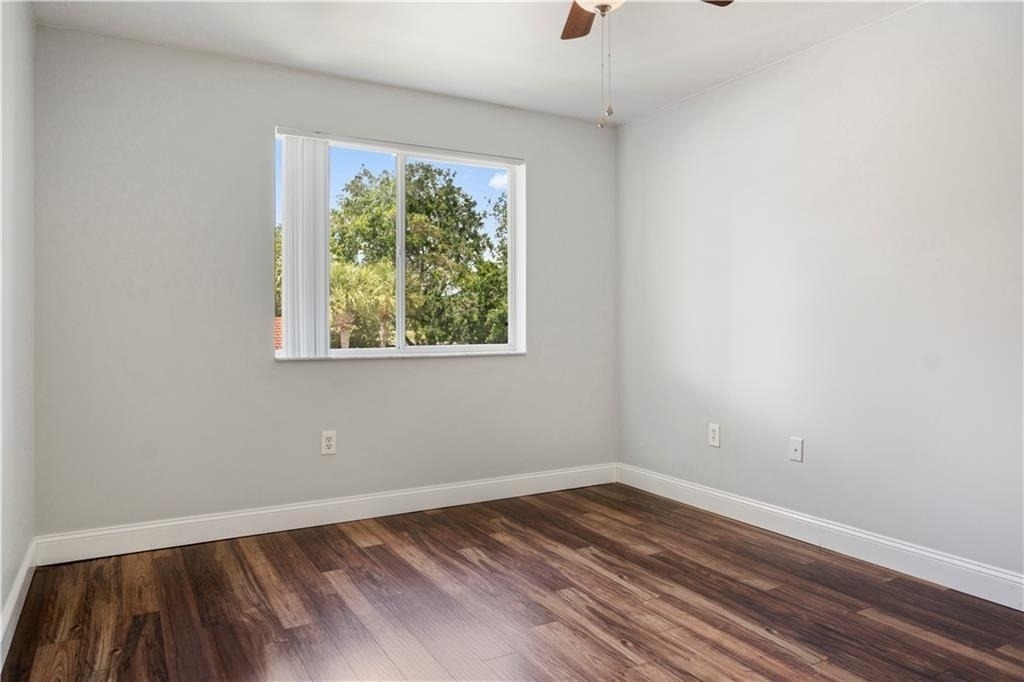 1610 N 42nd Circle - Photo 7