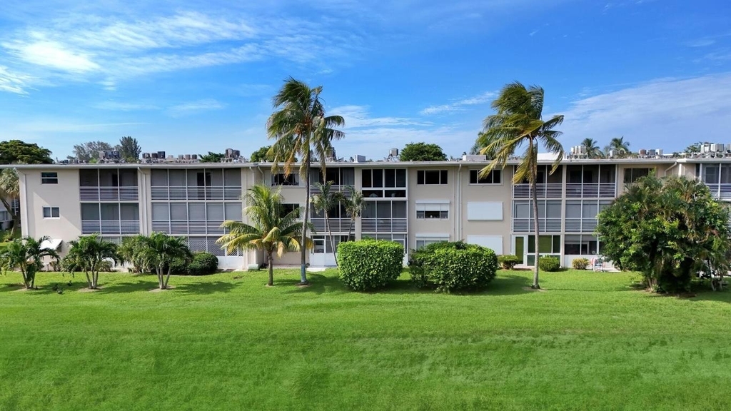 2812 S Garden Drive - Photo 19