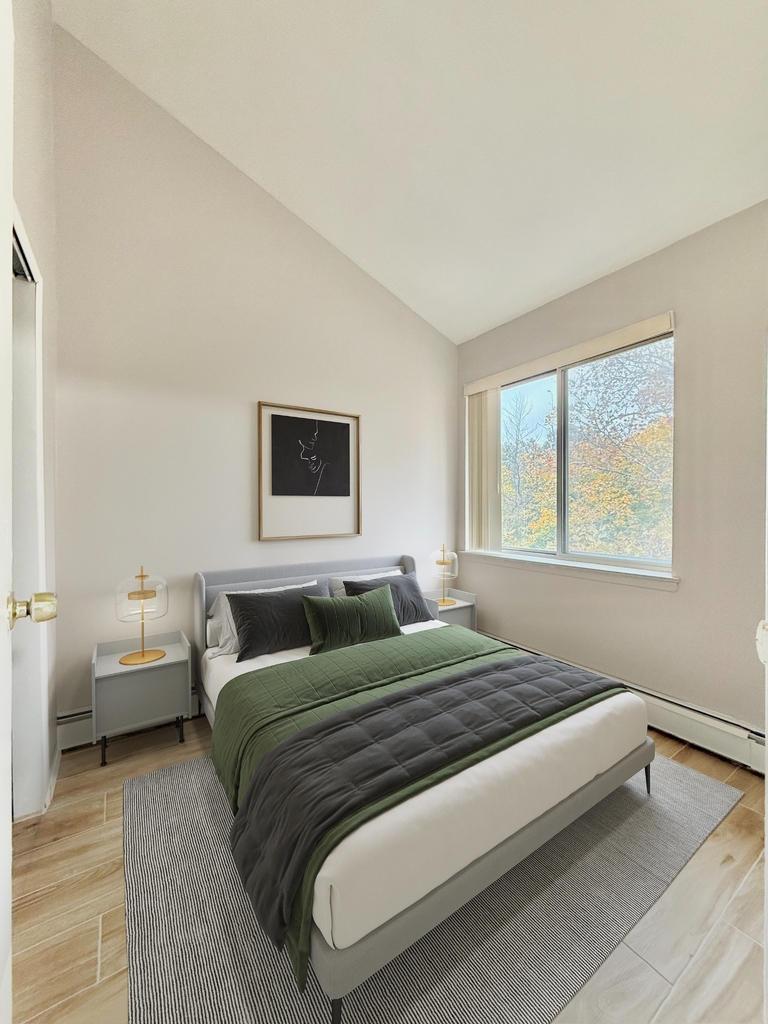 76-16 Grand Central Parkway - Photo 3