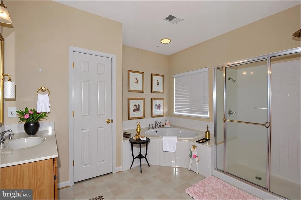 1950 Melvor Lane - Photo 6