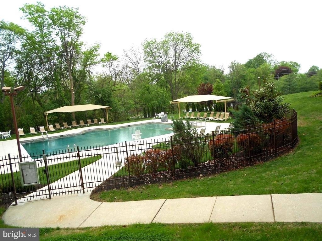 1030 E Lancaster Avenue - Photo 15