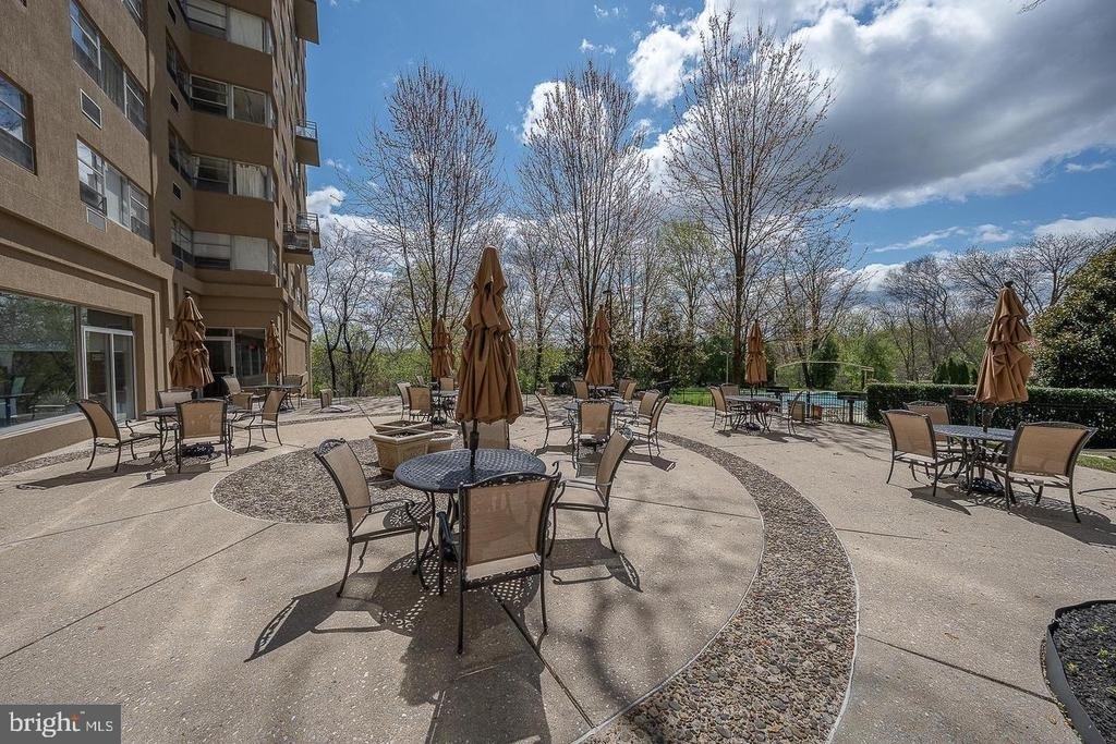 1030 E Lancaster Avenue - Photo 29