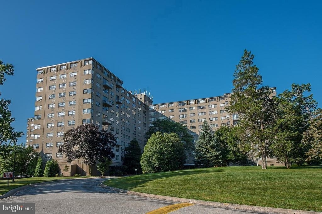 1030 E Lancaster Avenue - Photo 14