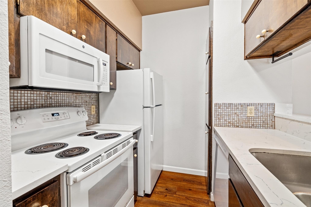 612 Park Pl - Photo 7