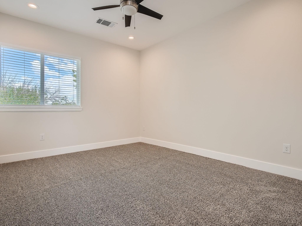 6919 Bethune Ave - Photo 11