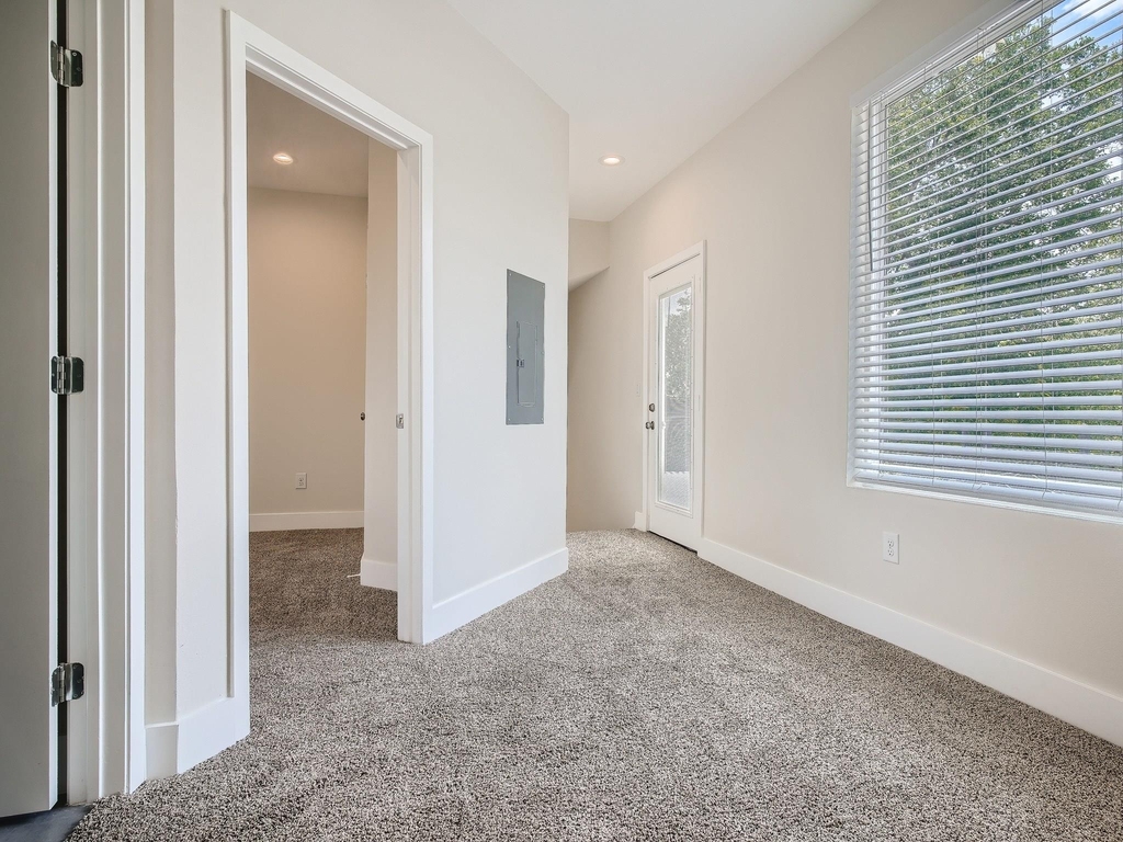 6919 Bethune Ave - Photo 14