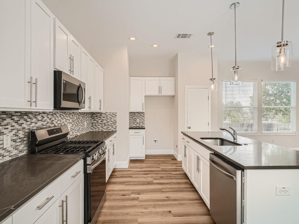 6919 Bethune Ave - Photo 8