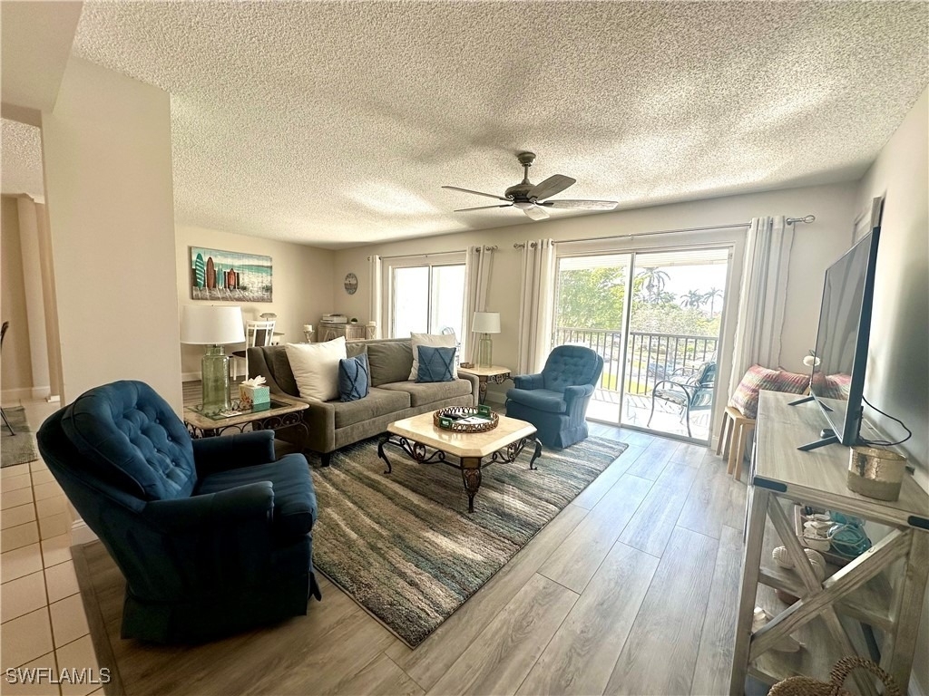 555 Park Shore Drive - Photo 11