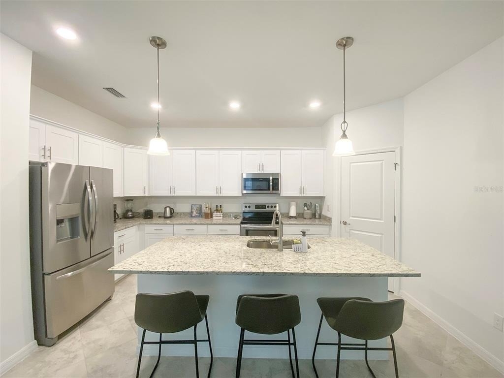 15936 Honeysuckle Street - Photo 19