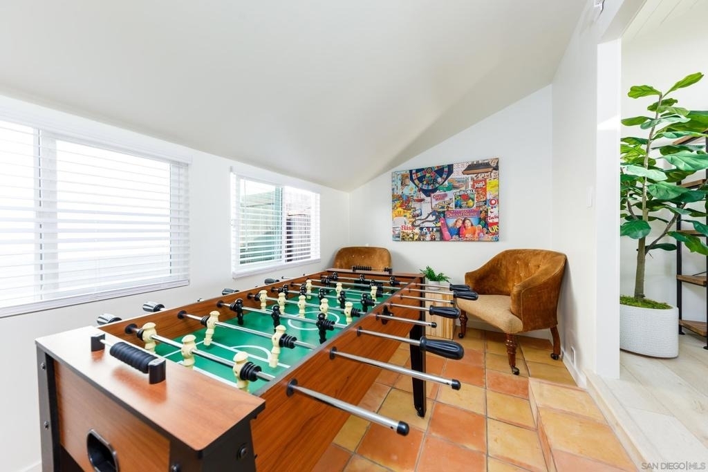 110 8th St - Photo 12