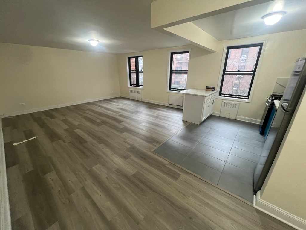 144-45 35th Avenue - Photo 2