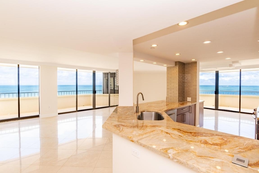 5070 N Ocean Drive - Photo 4