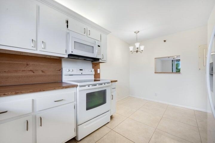 7770 Tahiti Lane - Photo 1