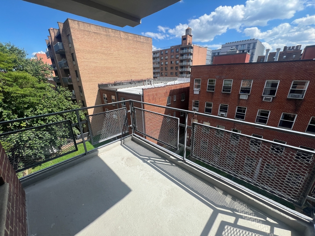 144-20 41st Avenue - Photo 4