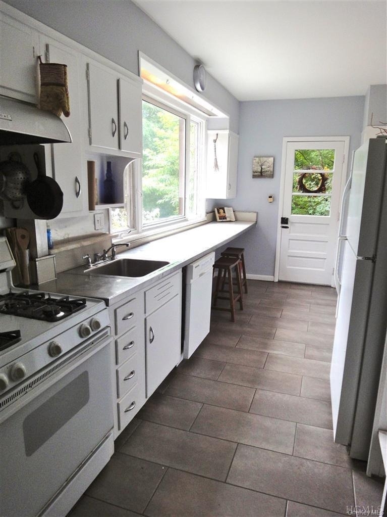 376 Lane Gate Road - Photo 5