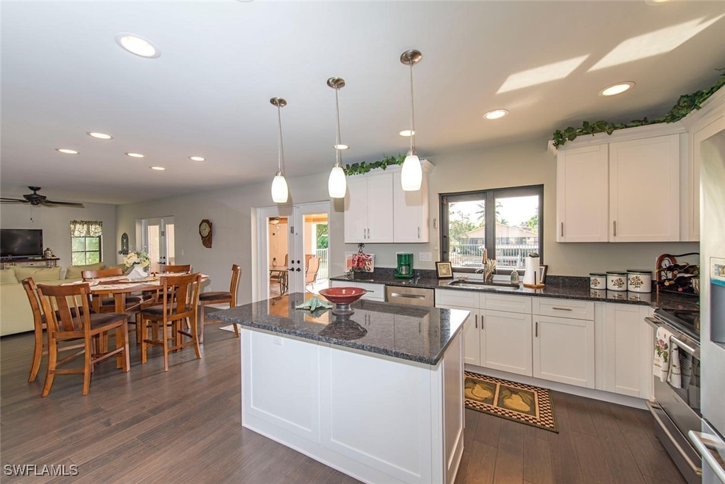 496 Flamingo Avenue - Photo 4