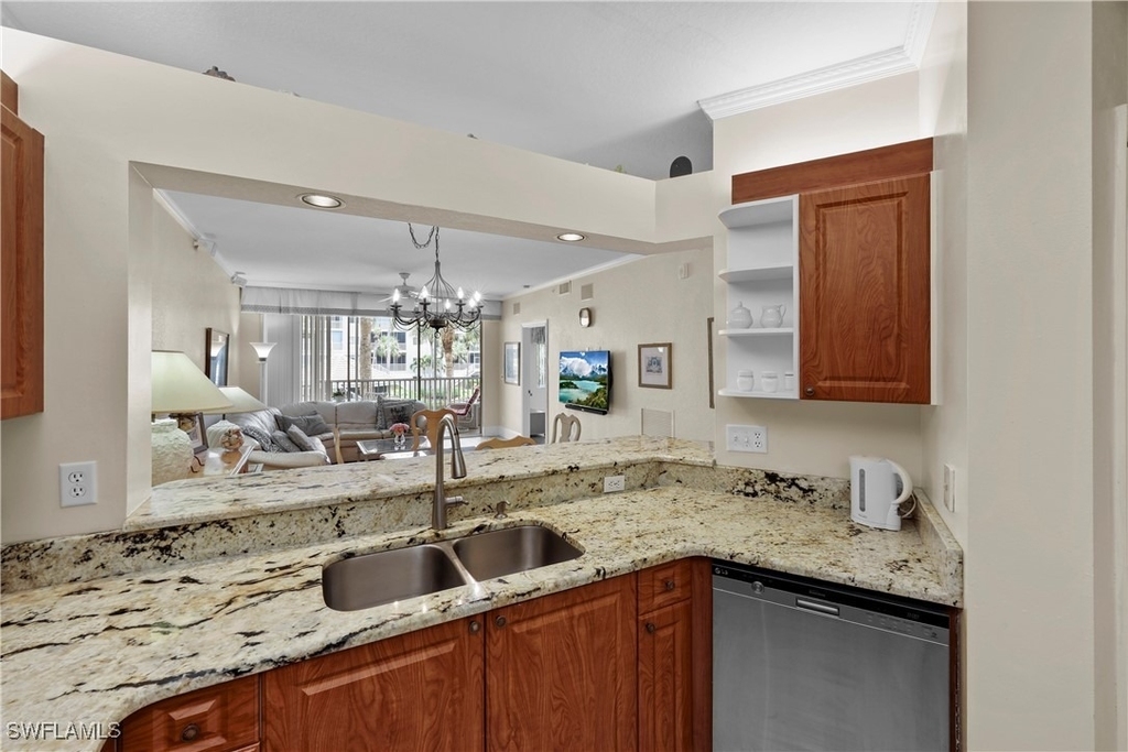 7622 Pebble Creek Circle - Photo 4