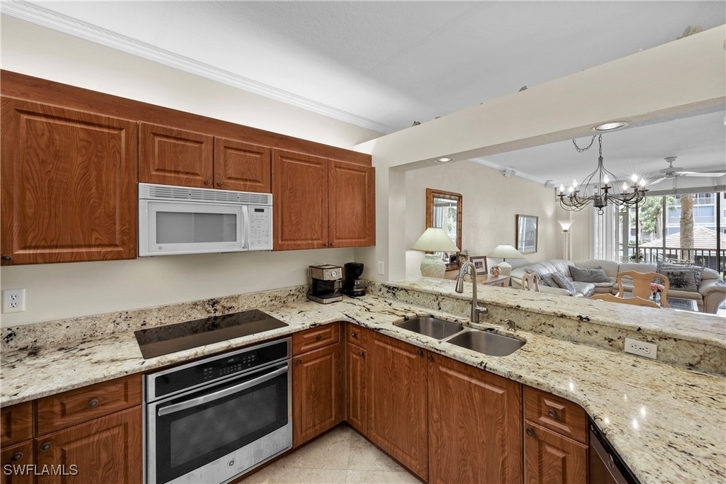 7622 Pebble Creek Circle - Photo 3