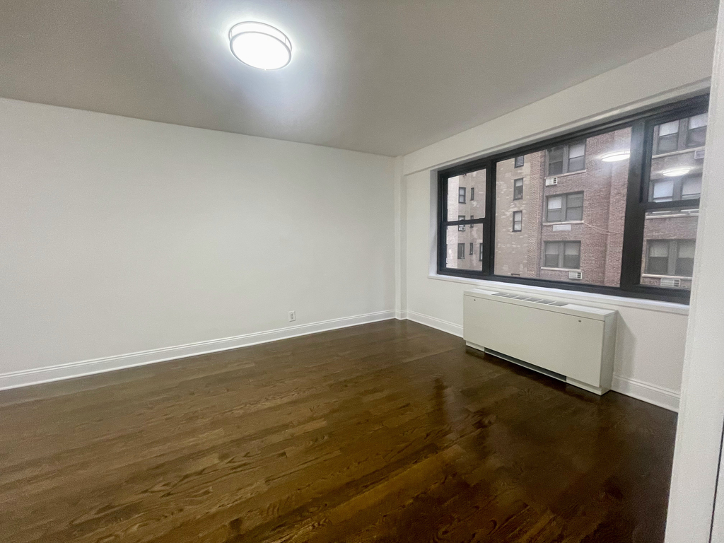 E 56th and 1st Ave - Photo 2