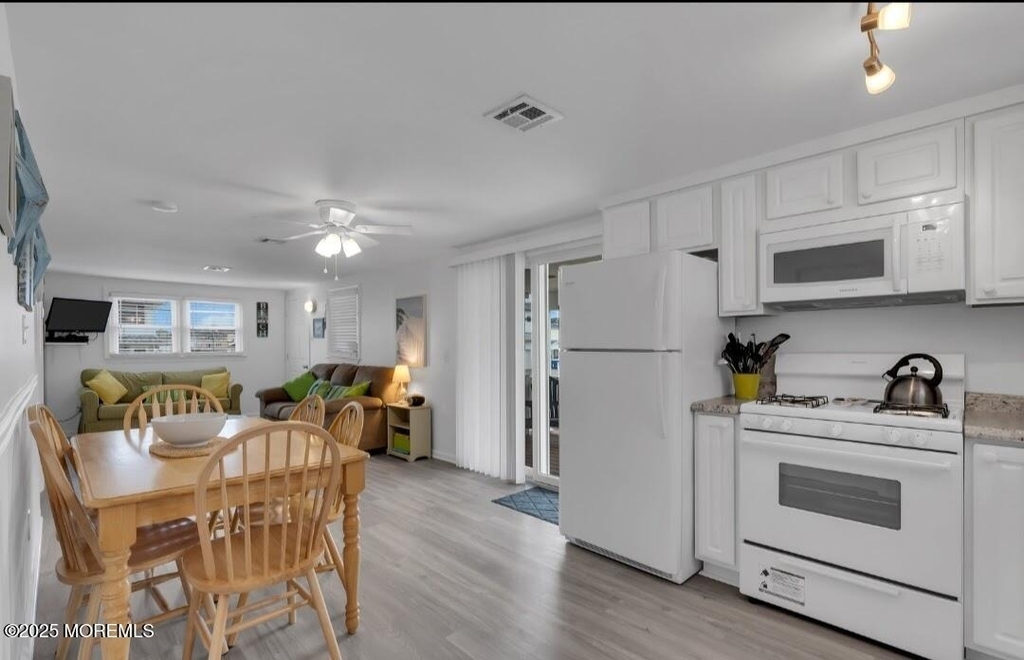 2020 Baltimore Avenue - Photo 2
