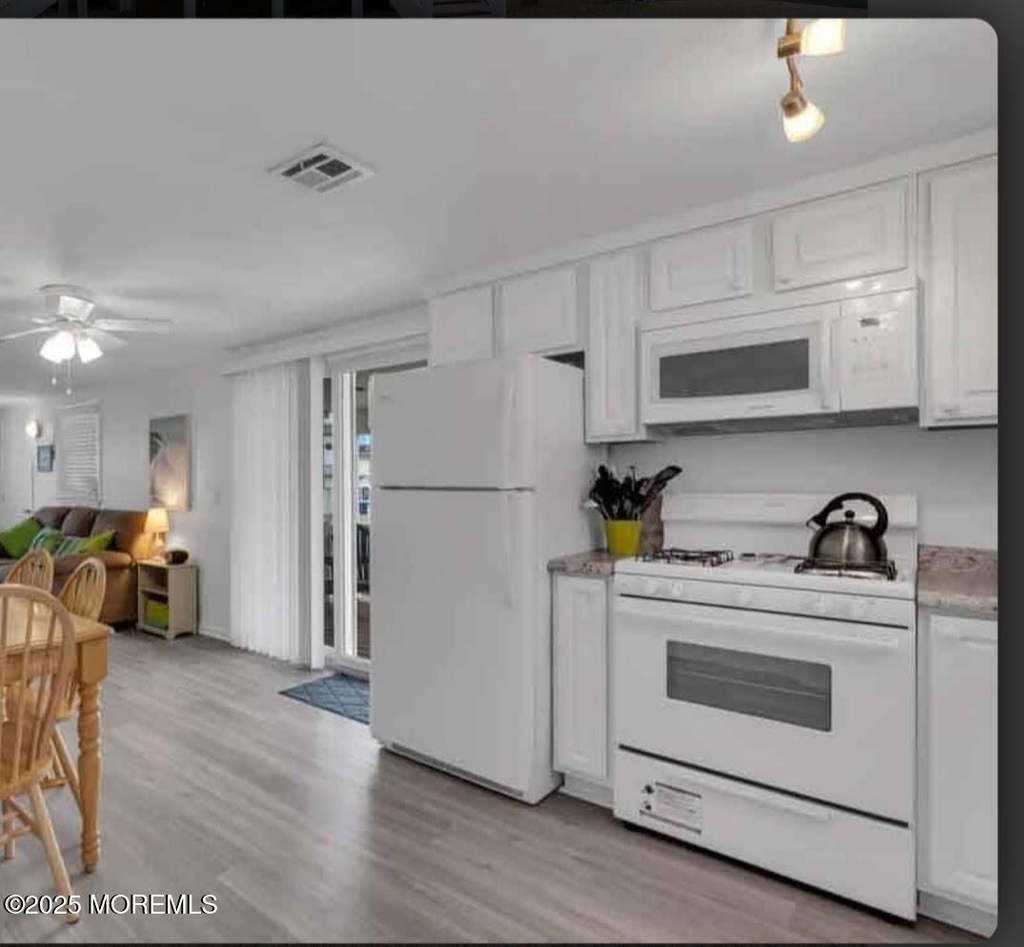 2020 Baltimore Avenue - Photo 6