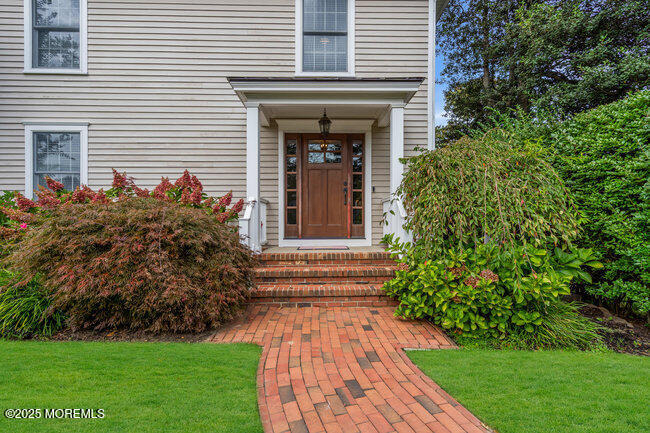8 Glenwood Place - Photo 2