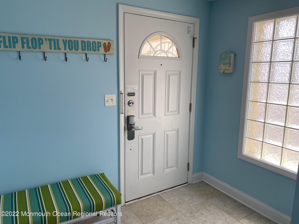 15 Sumner Avenue - Photo 3