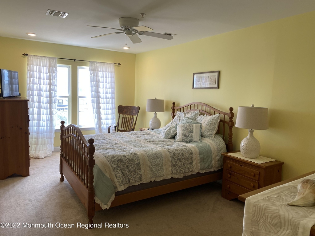 15 Sumner Avenue - Photo 14
