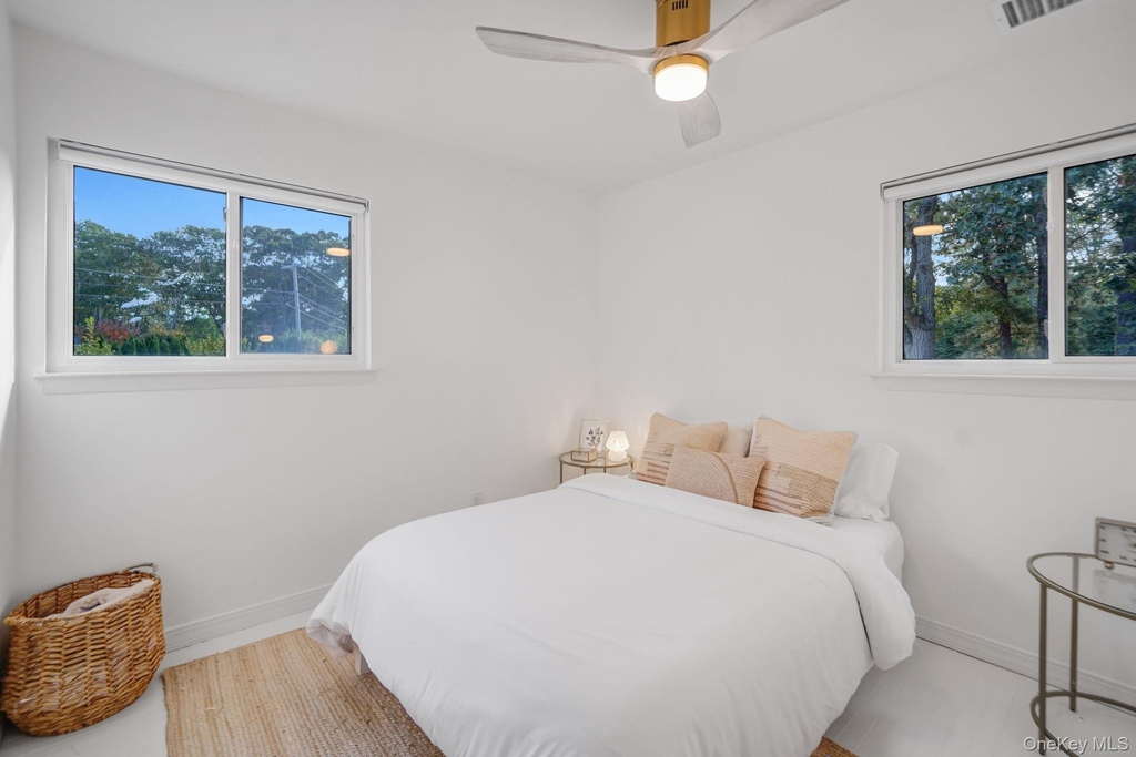 138 W Tiana Road - Photo 9