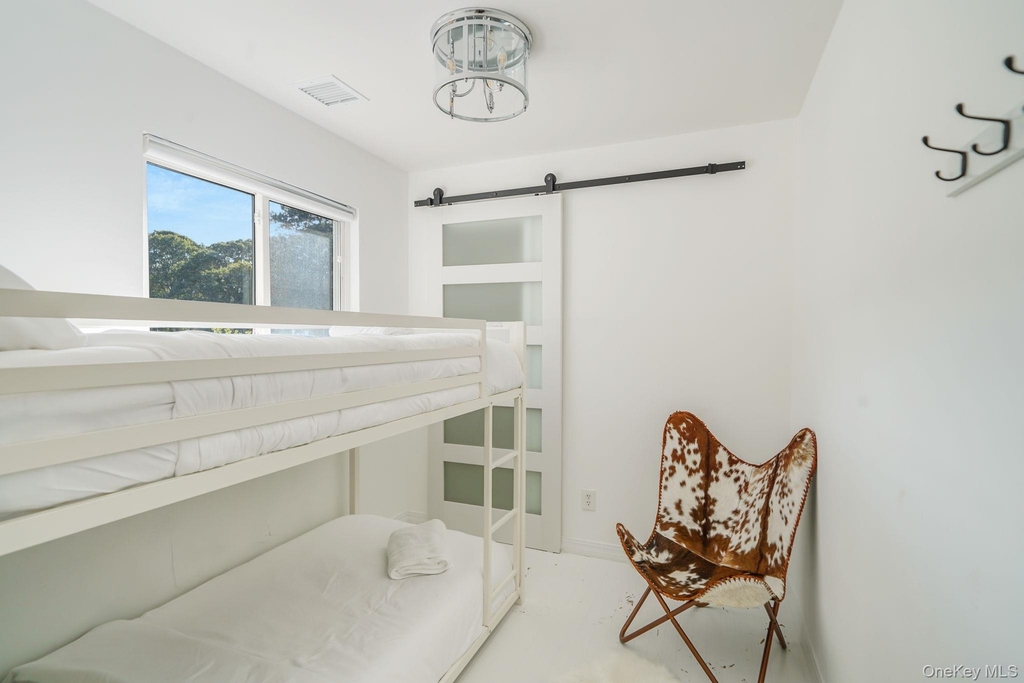 138 W Tiana Road - Photo 10