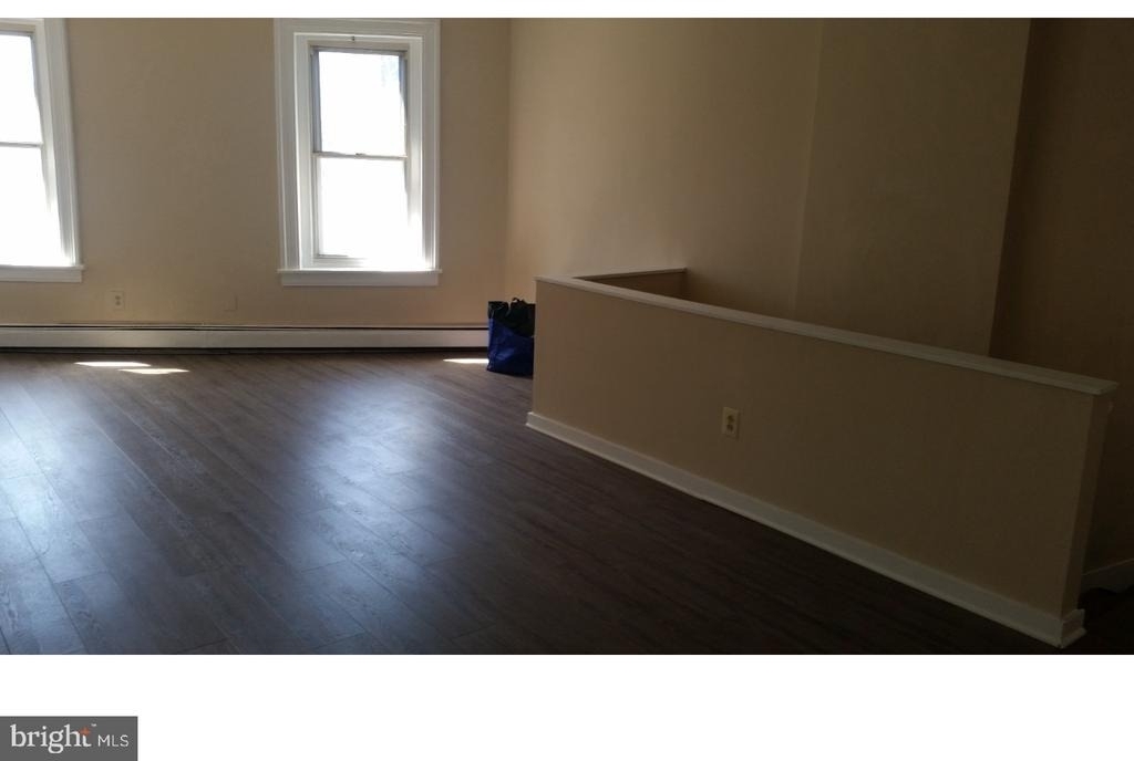 6823 Germantown Avenue - Photo 4