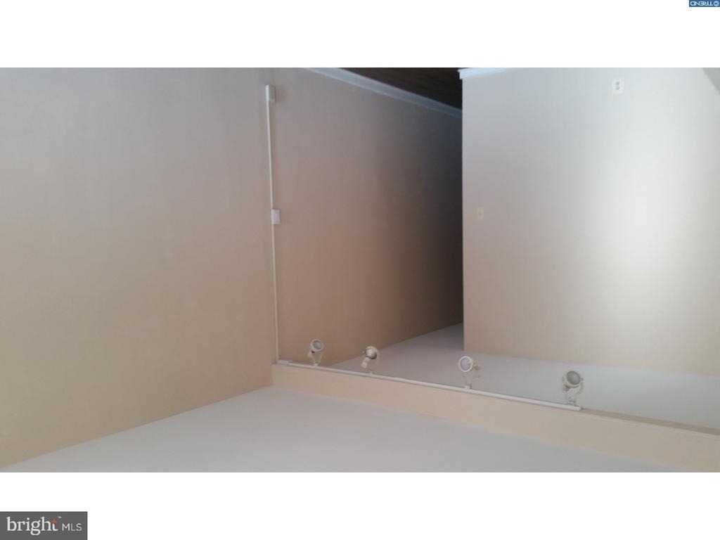 6823 Germantown Avenue - Photo 5