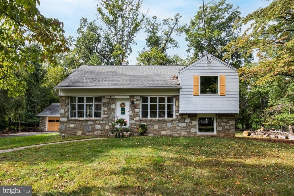 601 Cathcart Road - Photo 1
