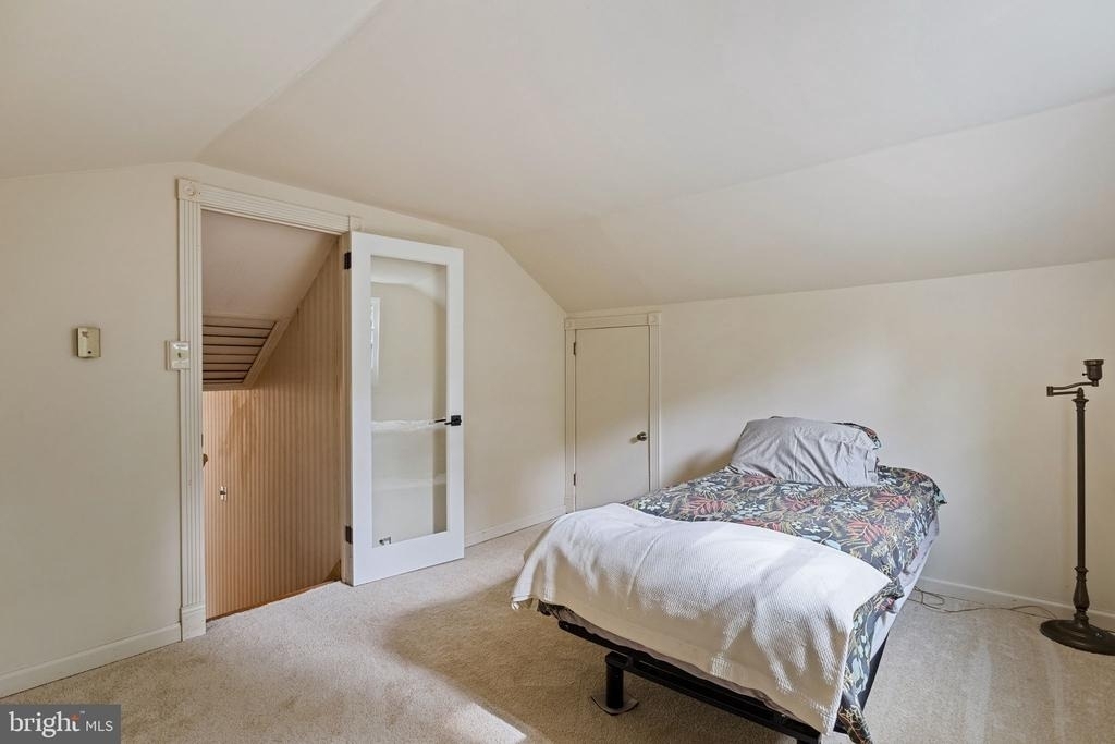 601 Cathcart Road - Photo 19