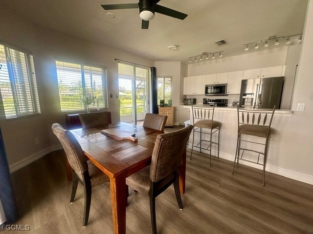 9510 Village View Boulevard - Photo 3