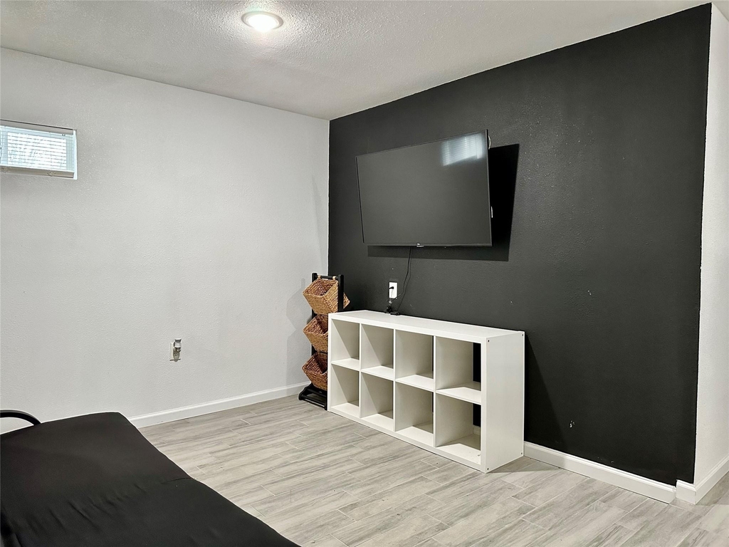4802 Elser Street - Photo 4