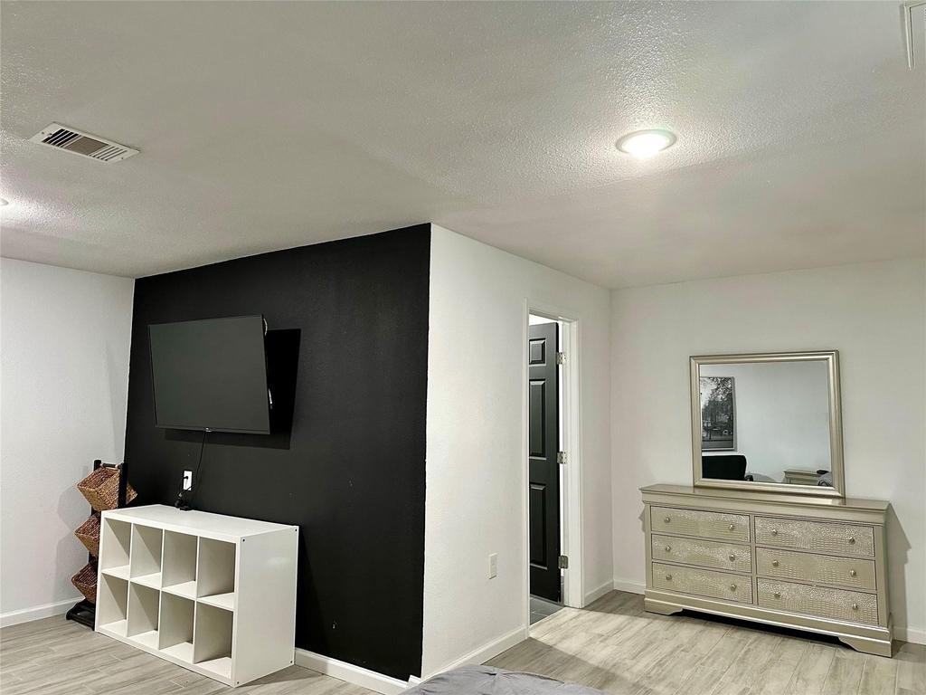 4802 Elser Street - Photo 3