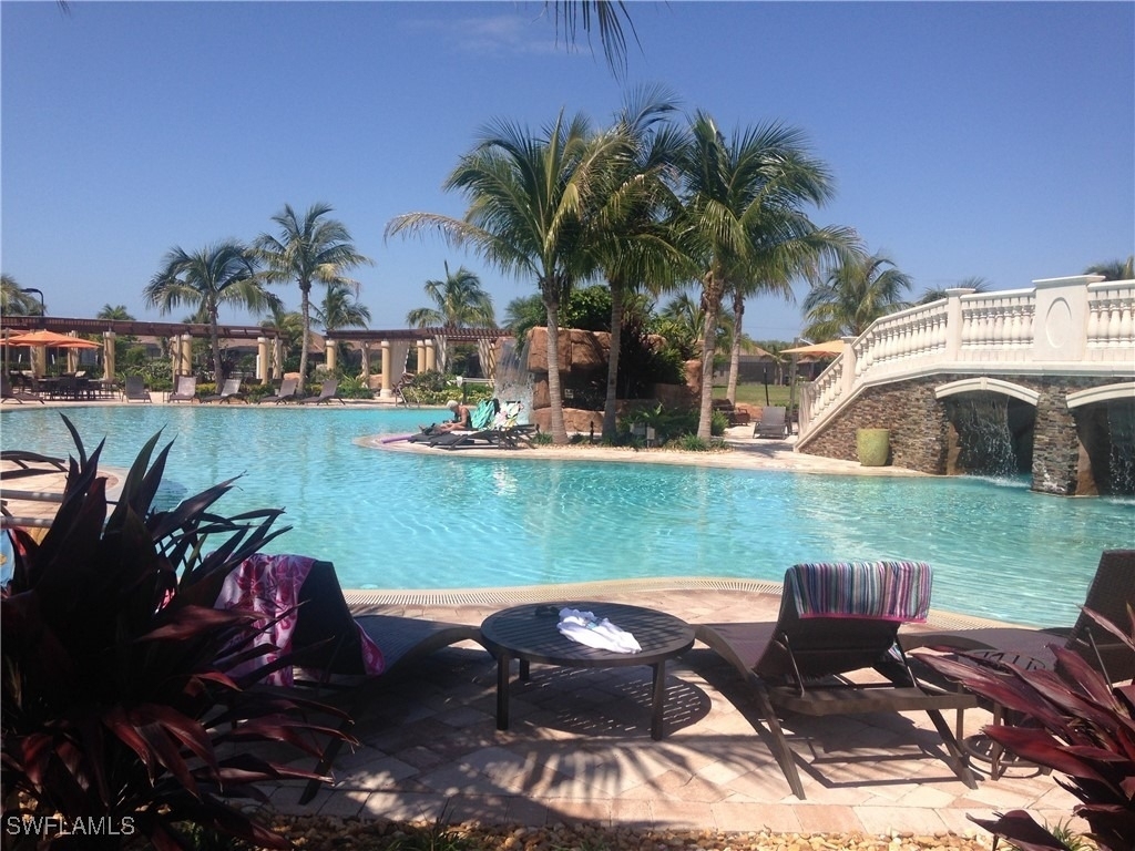 9719 Acqua Court - Photo 0