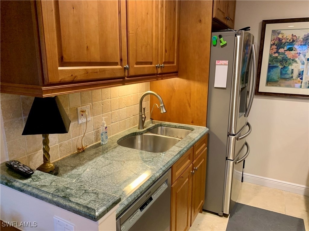 333 Harbour Drive - Photo 20