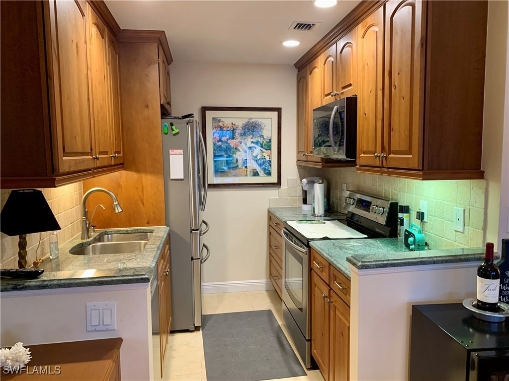 333 Harbour Drive - Photo 19