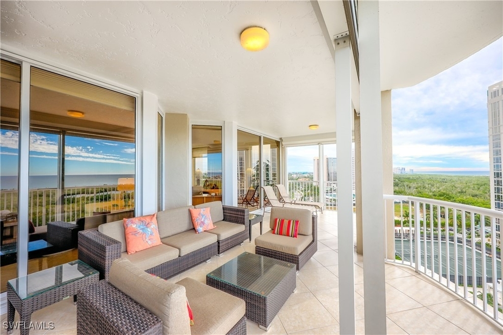 7117 Pelican Bay Boulevard - Photo 18