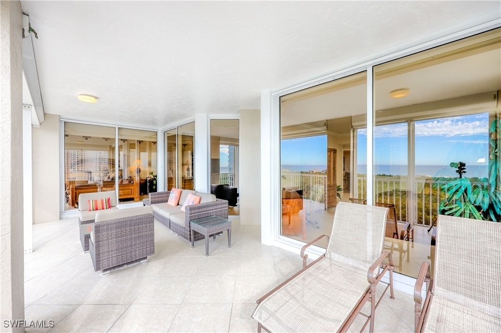7117 Pelican Bay Boulevard - Photo 21